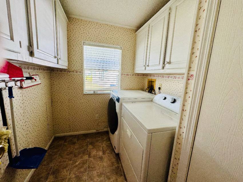 1479 Double Eagle Drive a Lakeland, FL Mobile or Manufactured Home for Sale